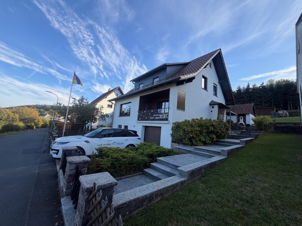 Das Haus von allen Seiten – Foto 1